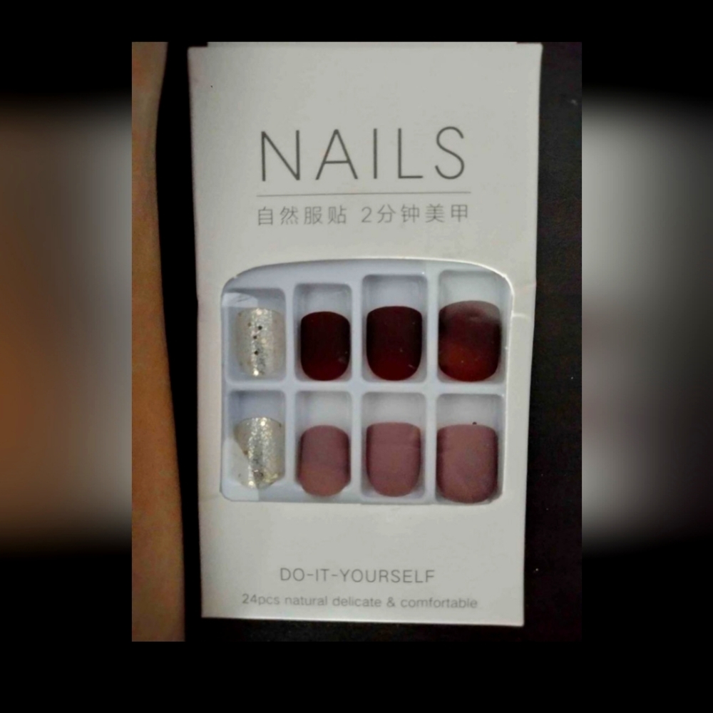 GLUE ON NAILS!! TONS OF STYLES!